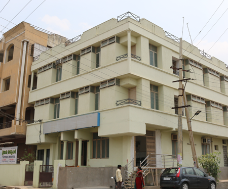 Naimisha Hospita